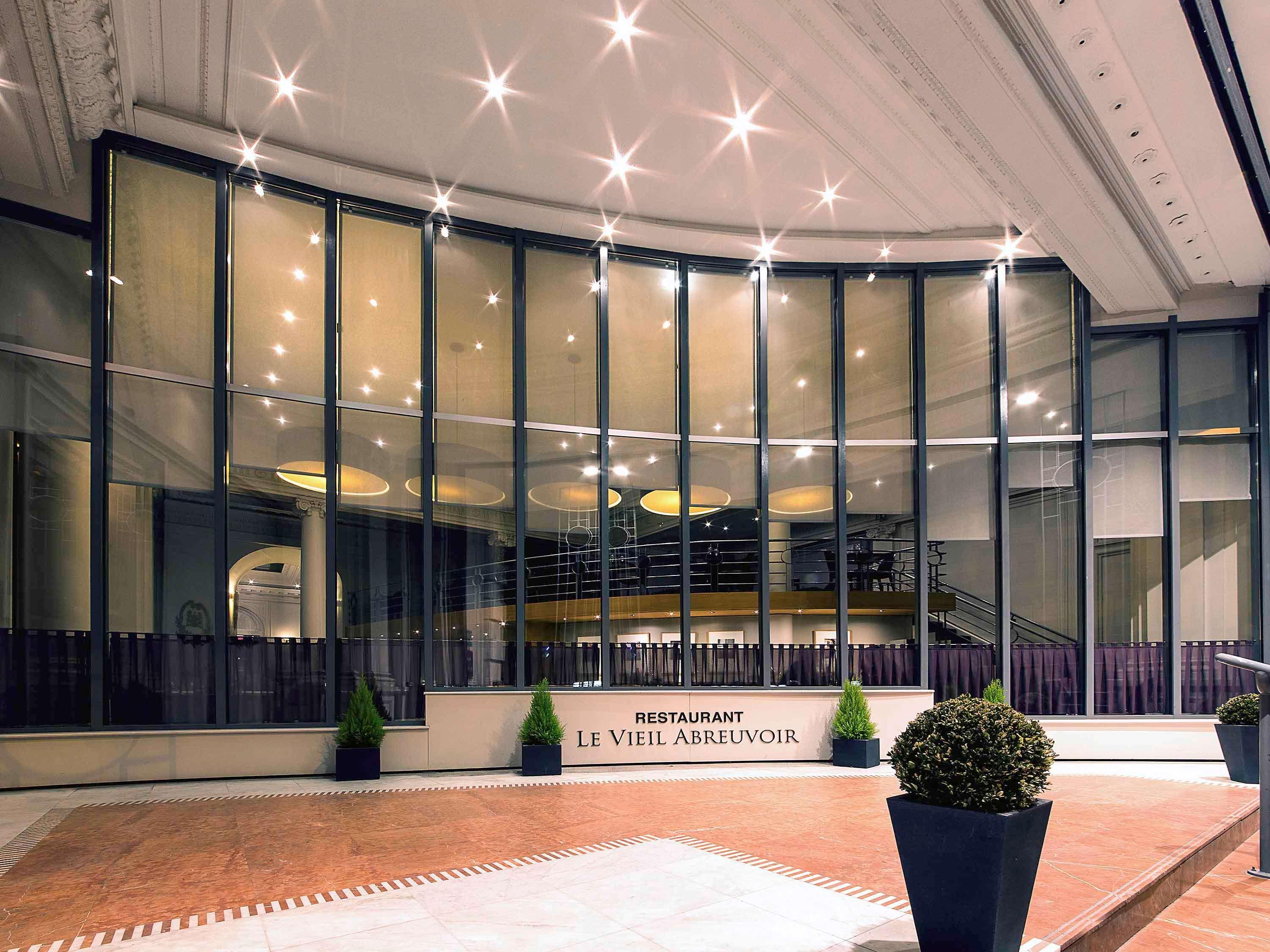 Mercure Lille Roubaix Grand Hotel מראה חיצוני תמונה
