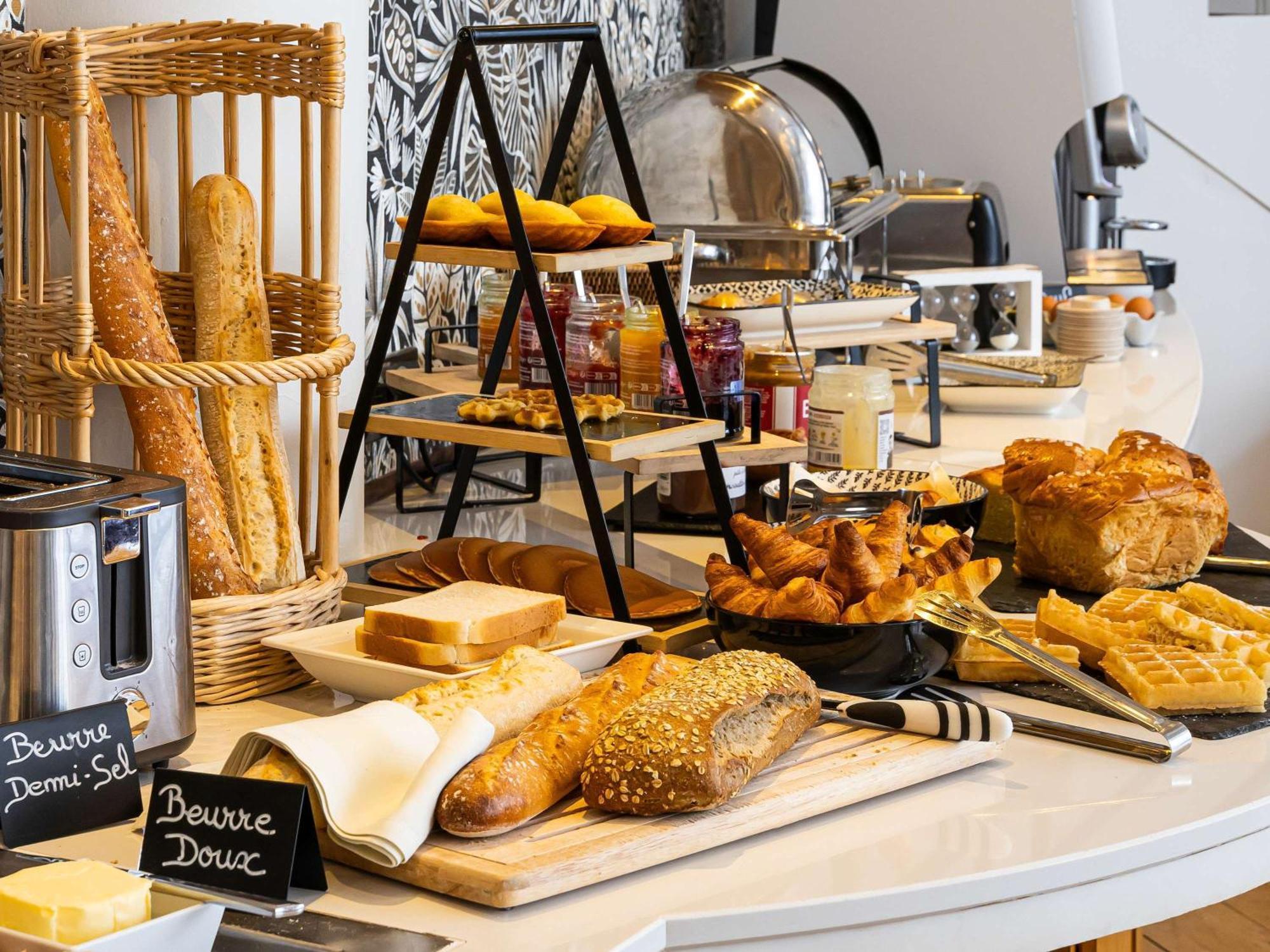 Mercure Lille Roubaix Grand Hotel מראה חיצוני תמונה