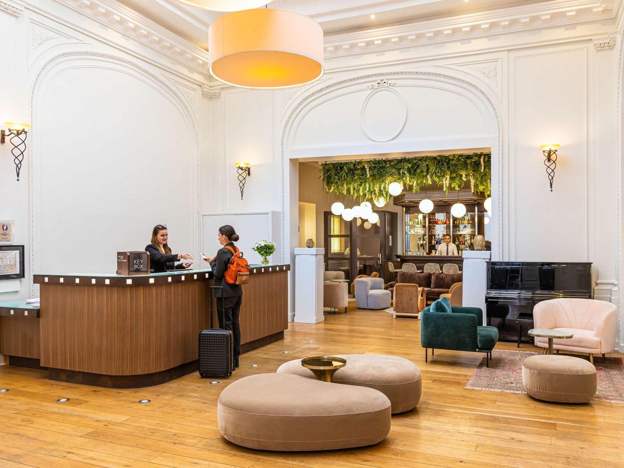Mercure Lille Roubaix Grand Hotel מראה חיצוני תמונה
